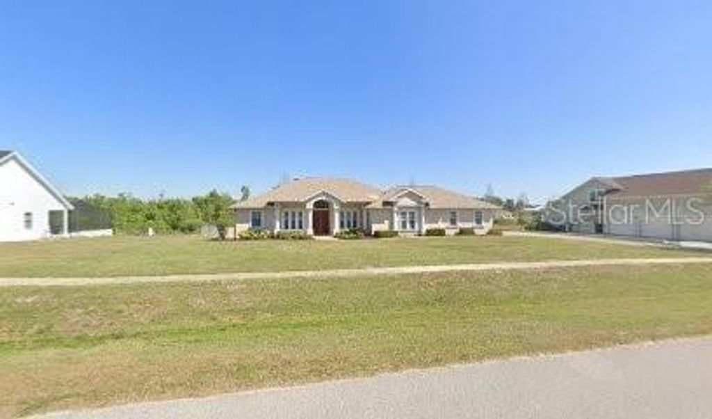 Photo of 6023 Rolling Vista Loop, Dover, FL 33527 (MLS # TB8484885)