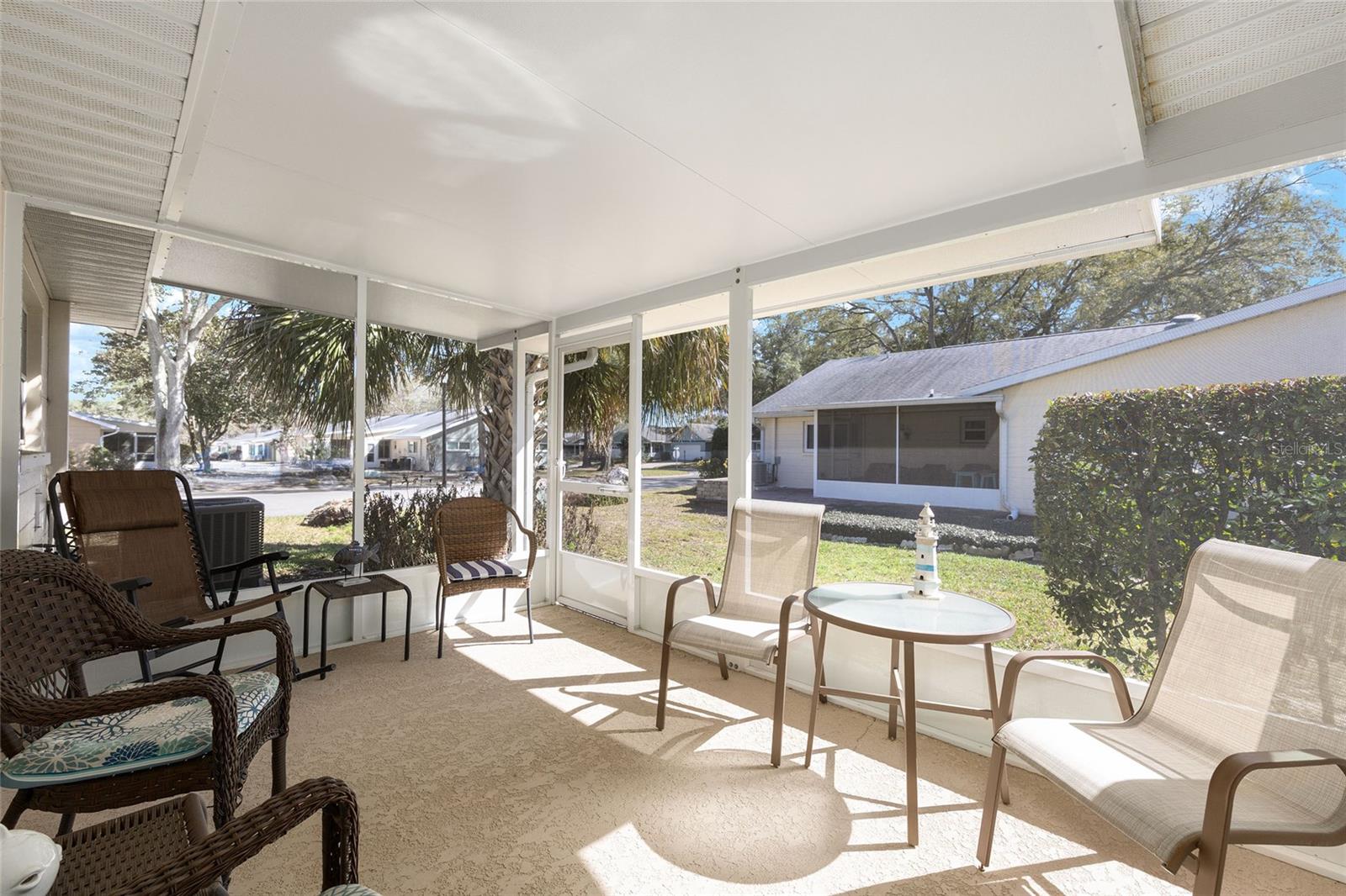 ON TOP OF THE WORLD - Residential