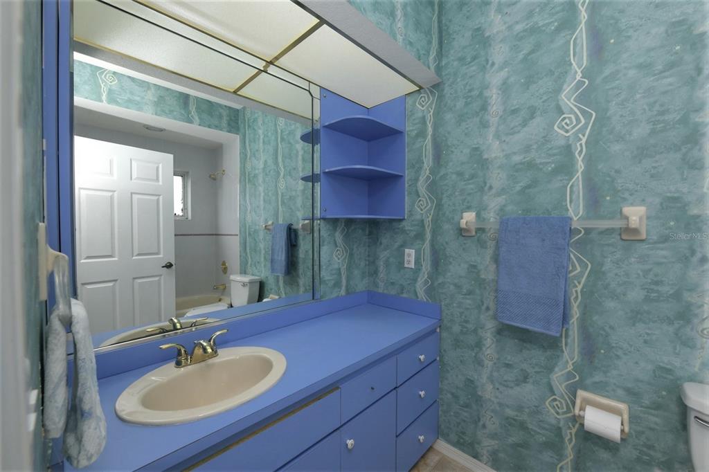 GROVE CITY SHORES - Residential