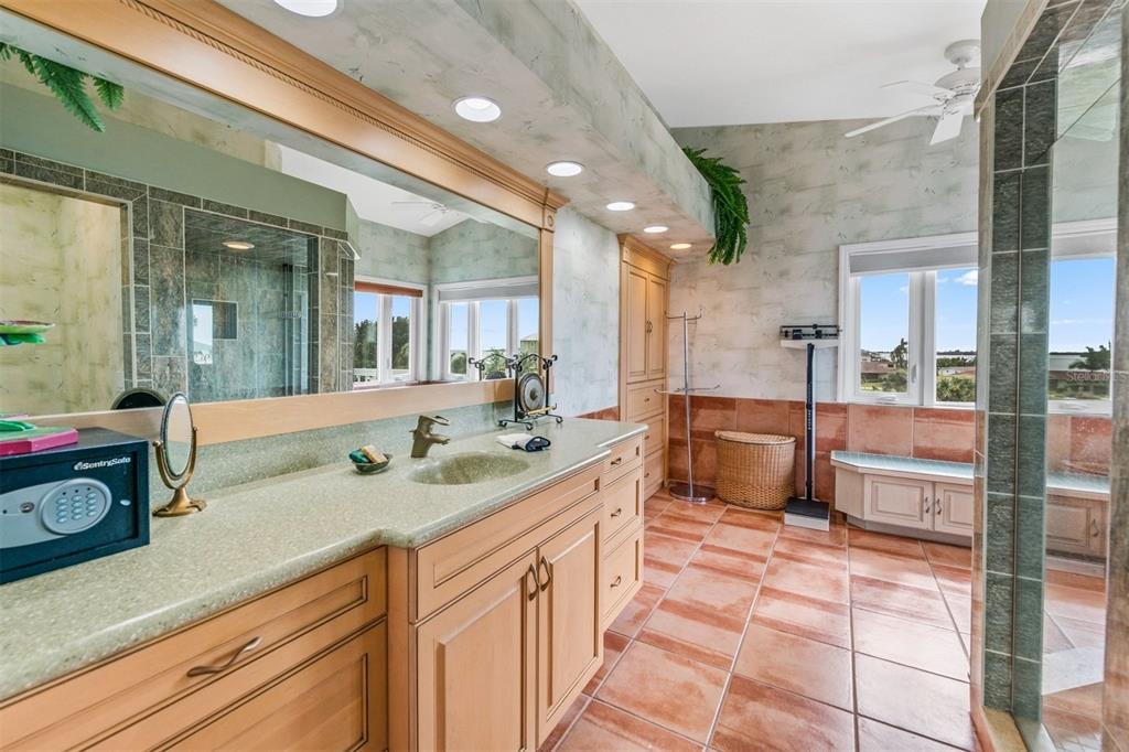 GROVE CITY SHORES - Residential