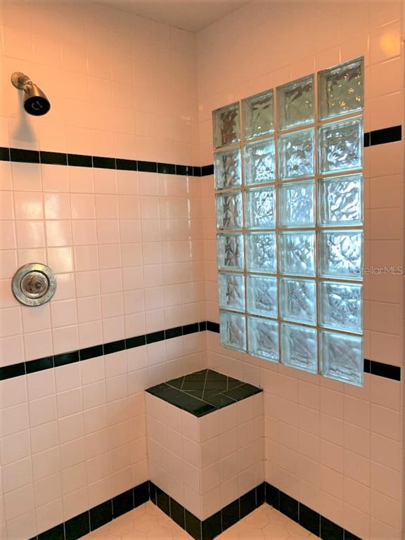 GROVE CITY SHORES - Residential