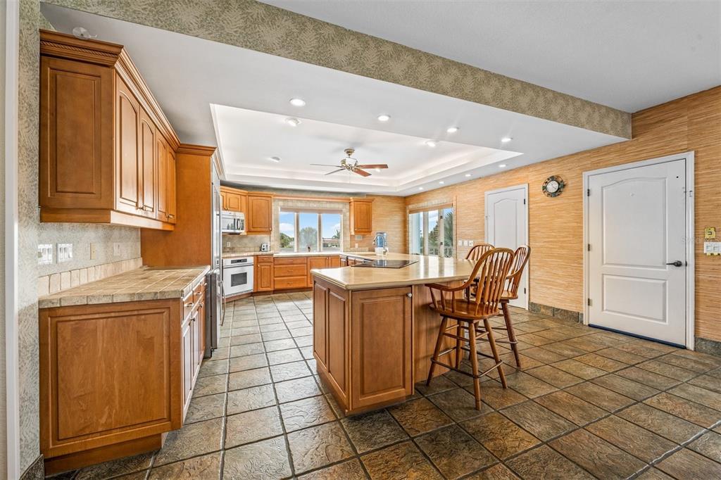 GROVE CITY SHORES - Residential