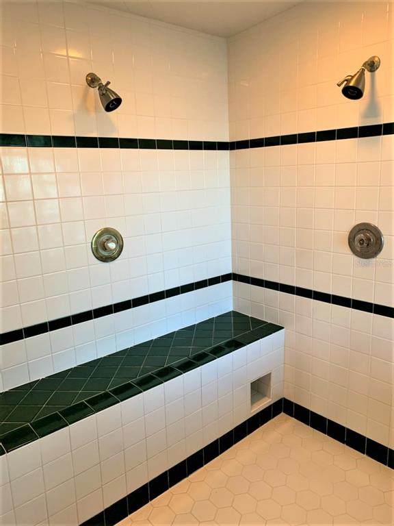 GROVE CITY SHORES - Residential