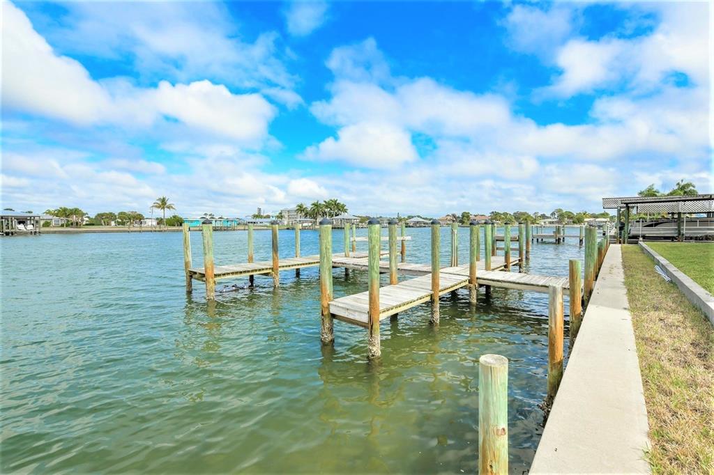 GROVE CITY SHORES - Residential