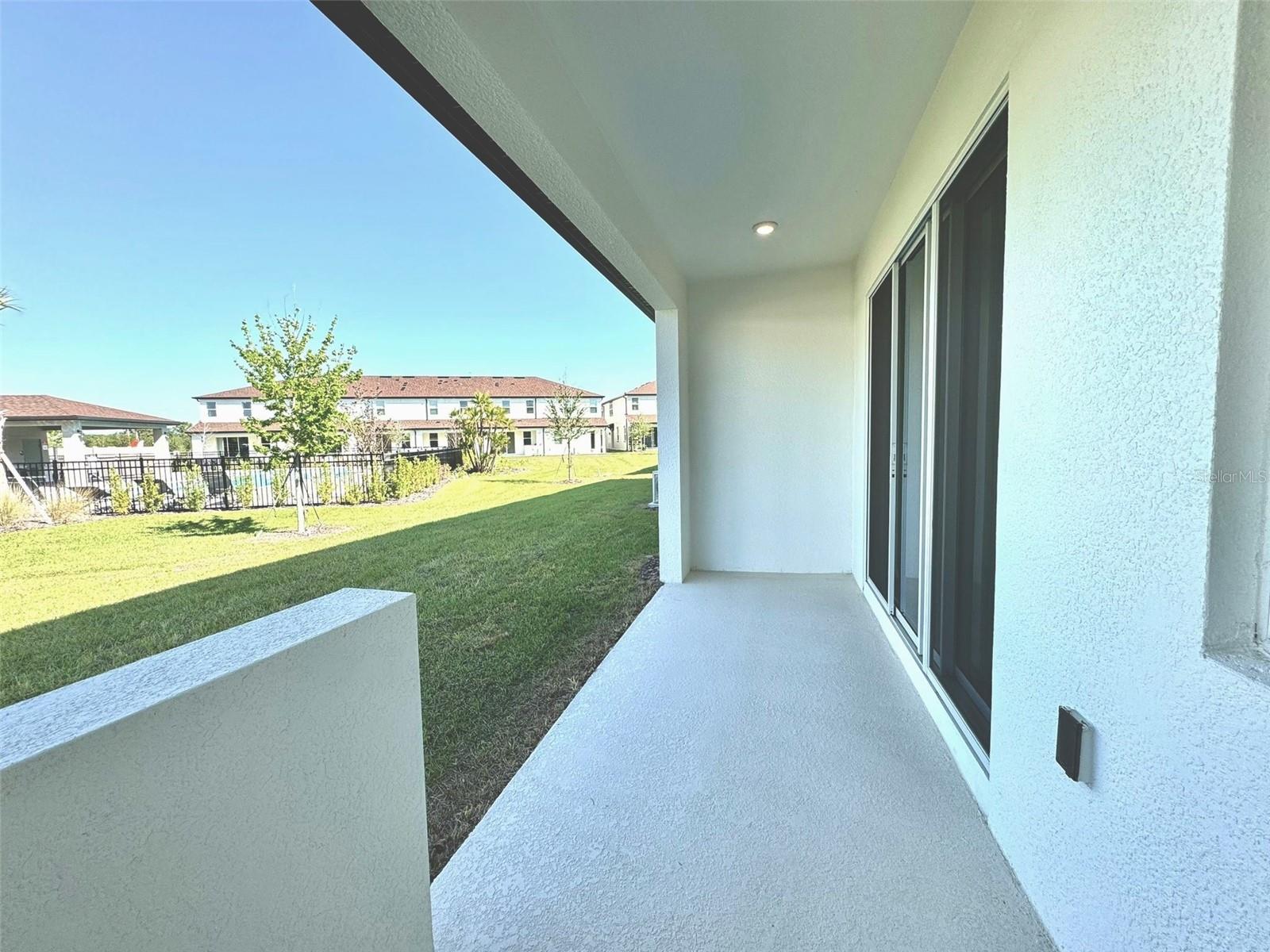 CREEKSIDE TWNHMS - Residential Lease