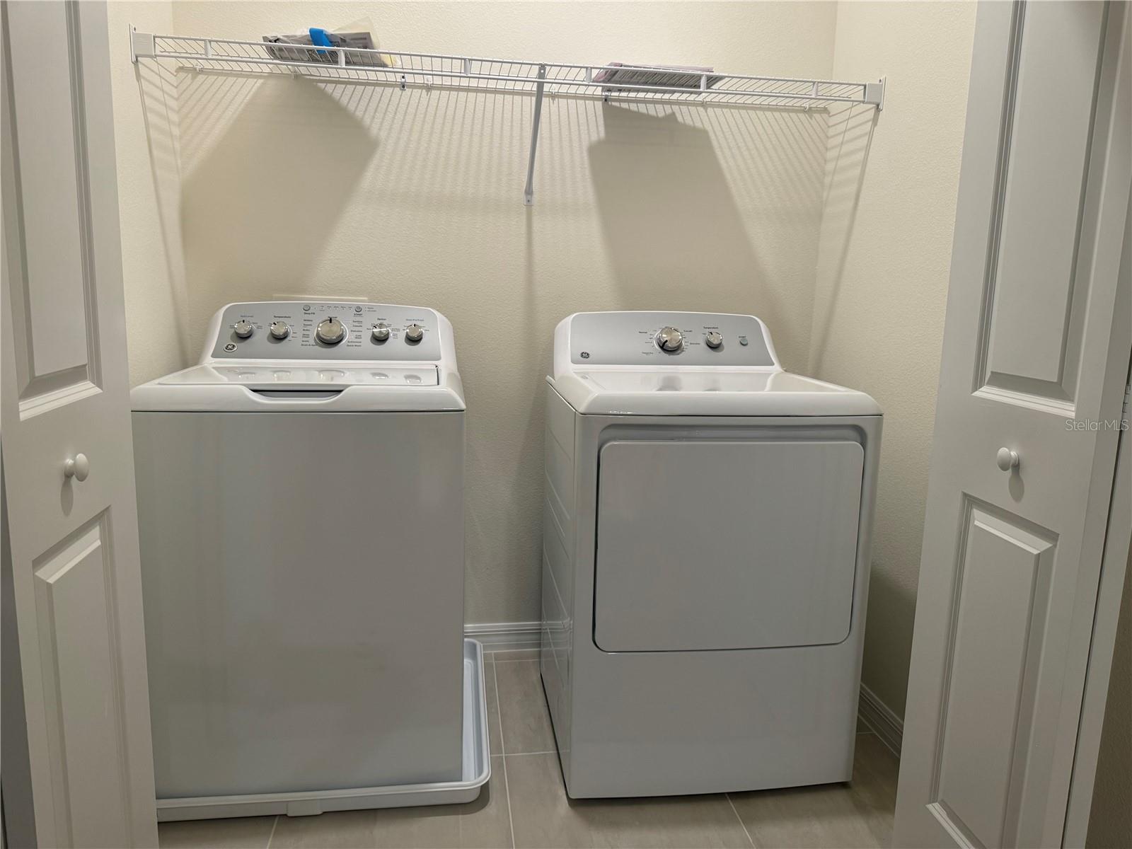 CREEKSIDE TWNHMS - Residential Lease