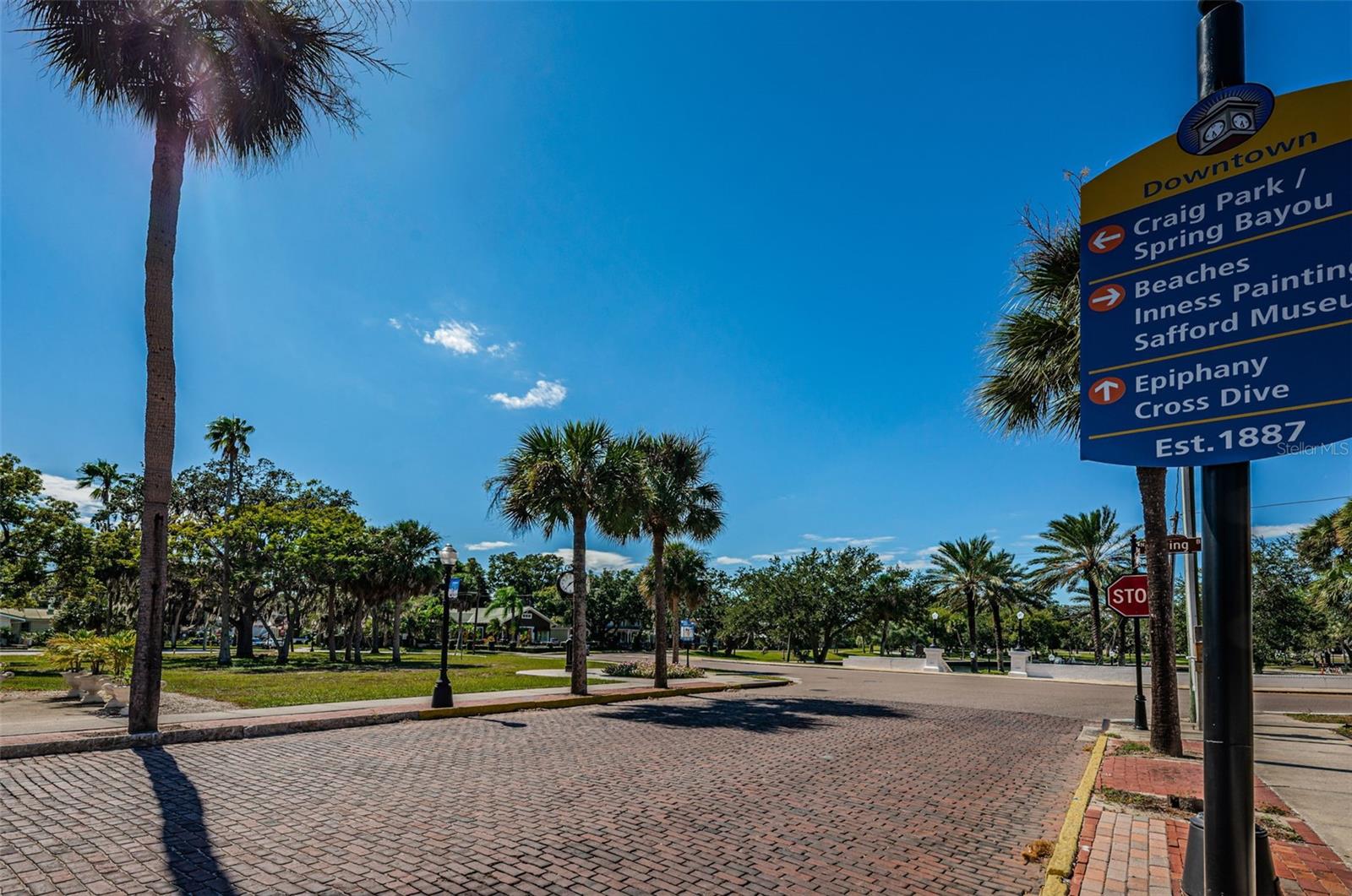 TARPON SHORES MOBILE HOME VILLAGE UNREC - Residential