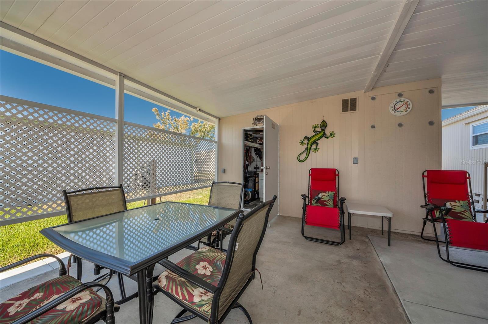 TARPON SHORES MOBILE HOME VILLAGE UNREC - Residential