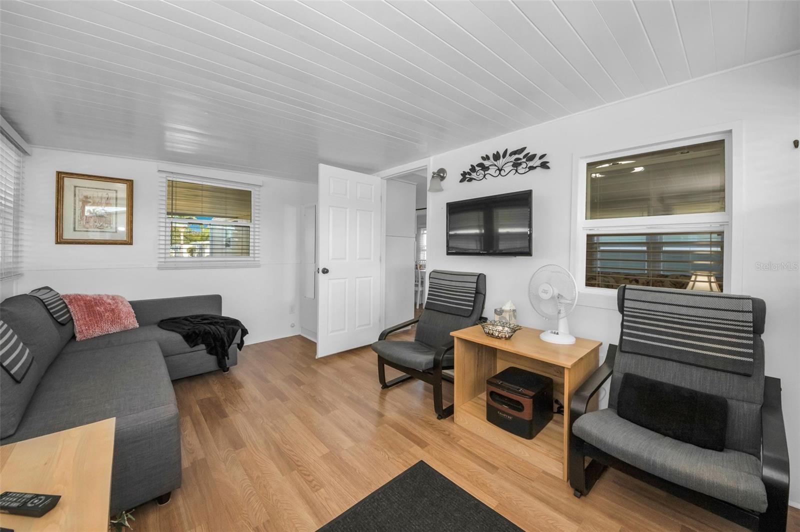 TARPON SHORES MOBILE HOME VILLAGE UNREC - Residential