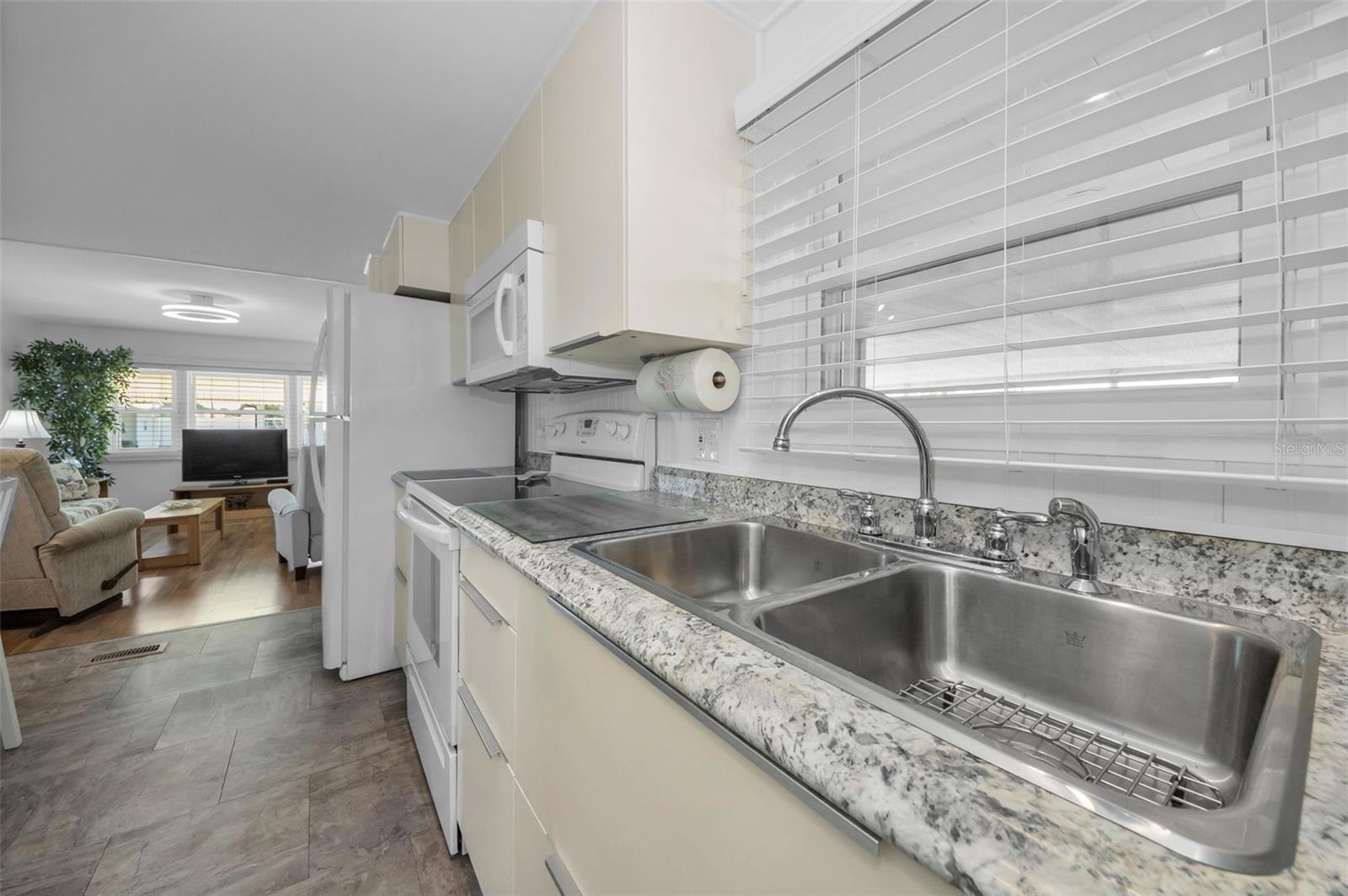 TARPON SHORES MOBILE HOME VILLAGE UNREC - Residential