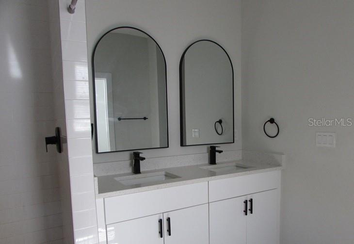 SILVER SPRINGS SHORES - Residential