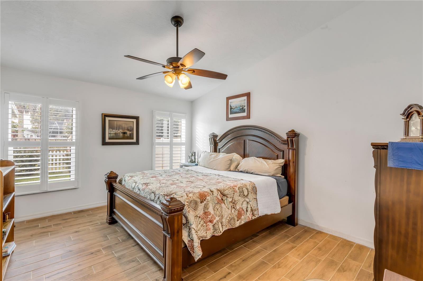 CENTURY WOODS - Residential