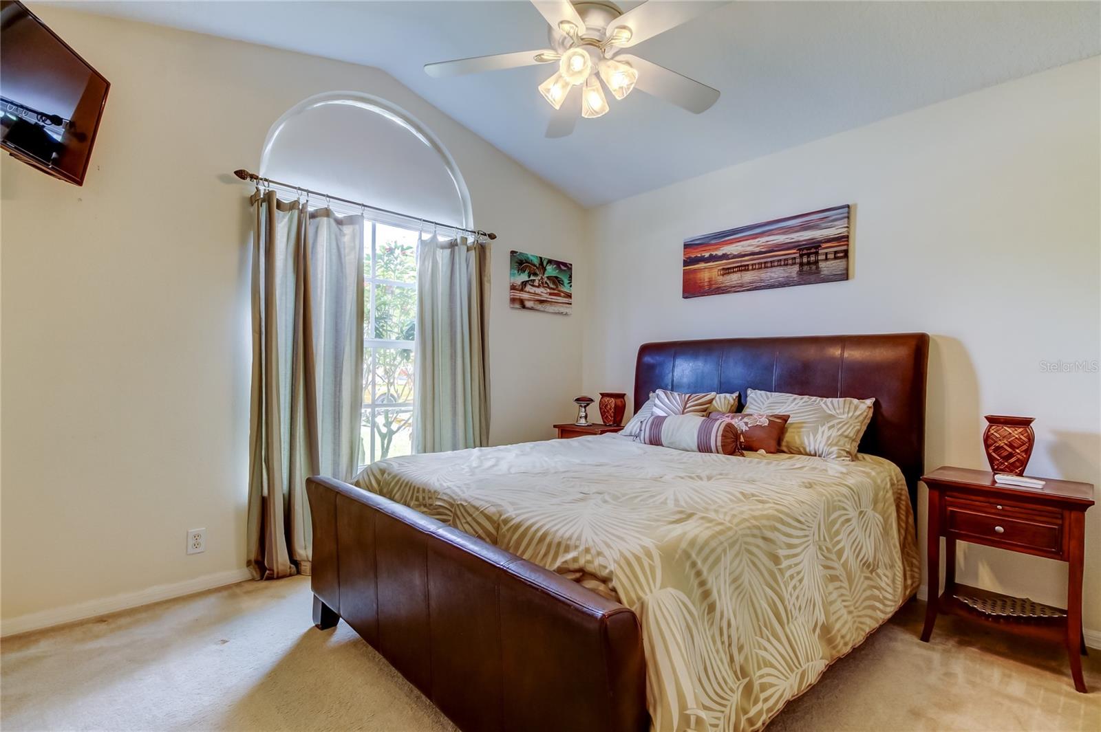 9014 CALLE ALTA