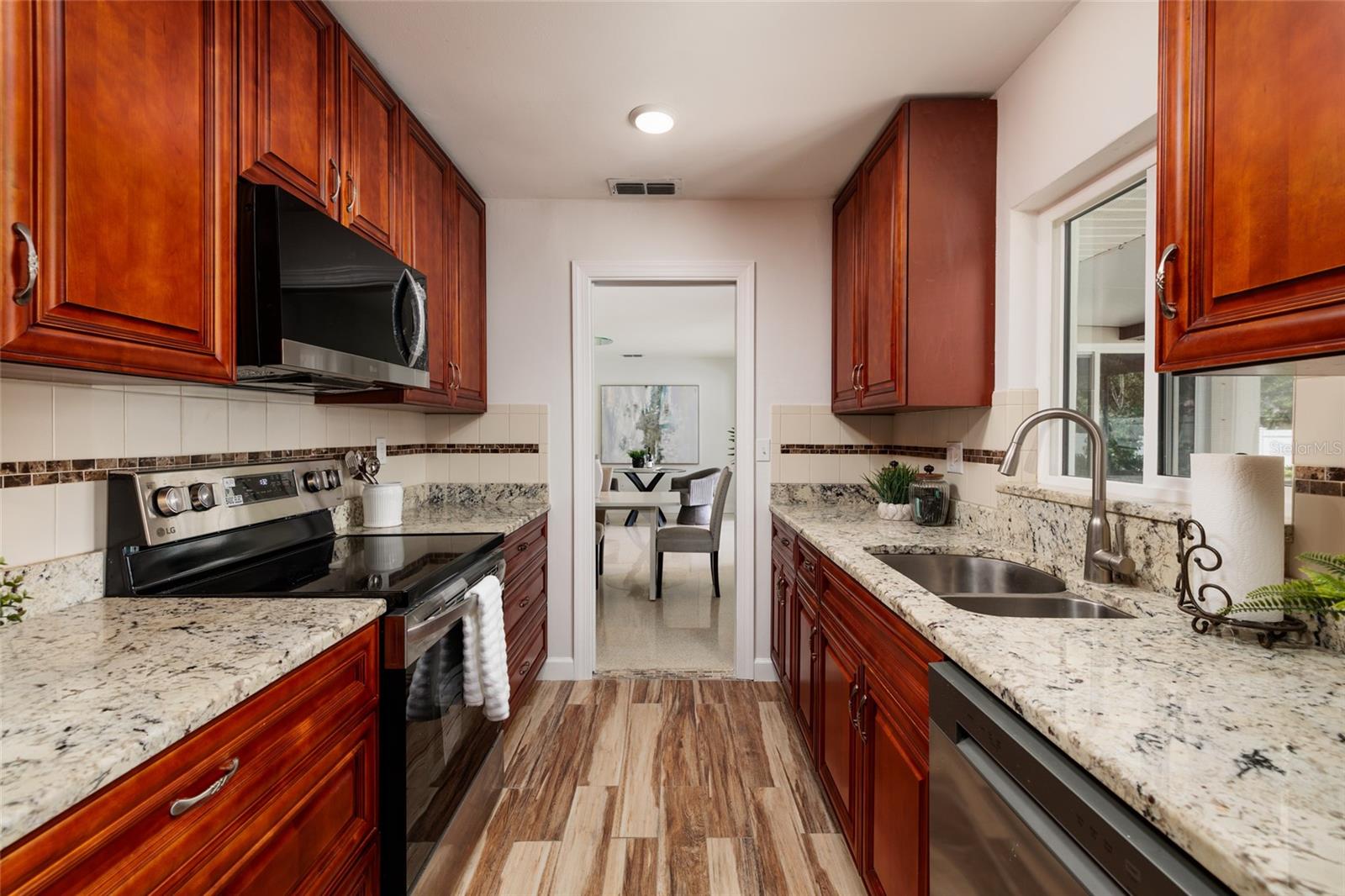 EMERALD HILL ESTATES - Residential