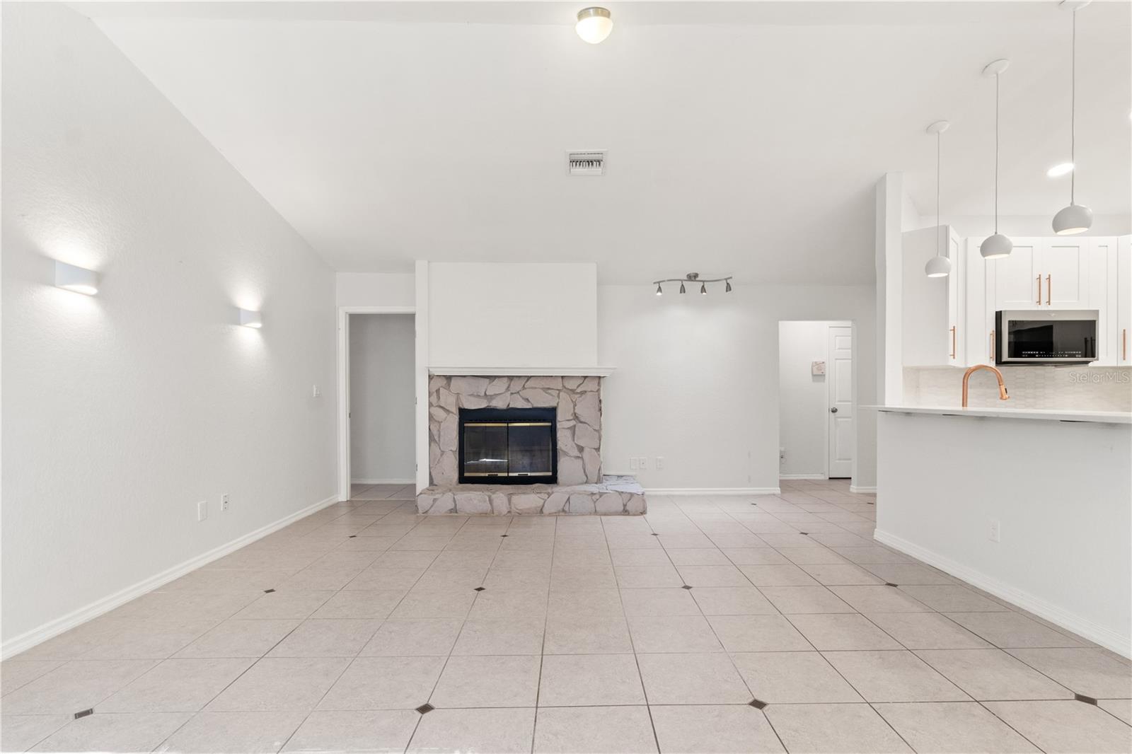 PINELLAS PARK ADD 02 - Residential Lease