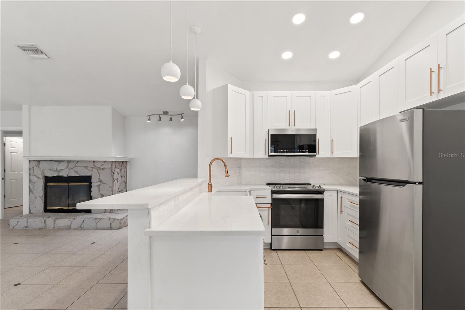 PINELLAS PARK ADD 02 - Residential Lease