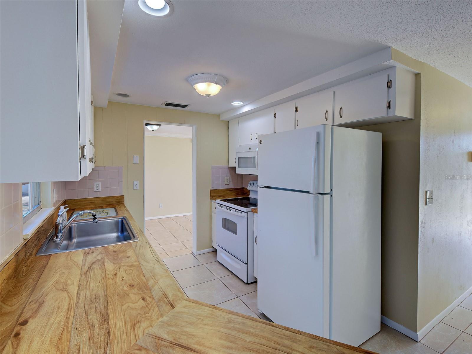 OVERBROOK GARDENS - Residential