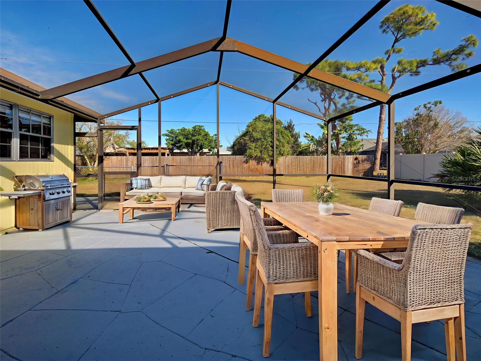 OVERBROOK GARDENS - Residential