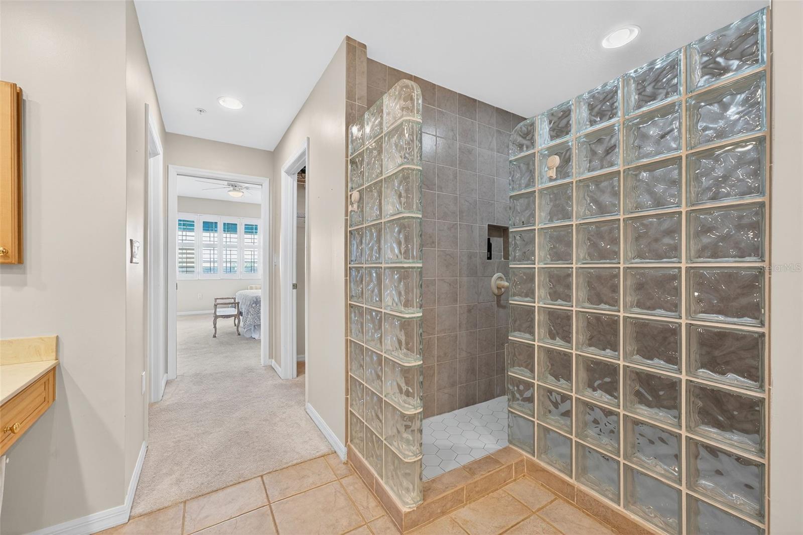 BAYPOINTE VISTA 1 - Residential