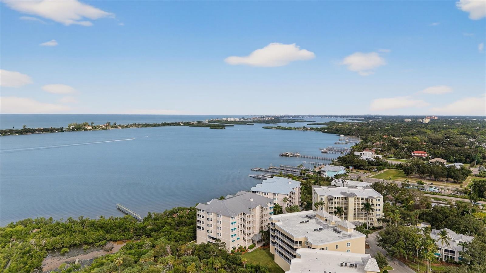 BAYPOINTE VISTA 1 - Residential