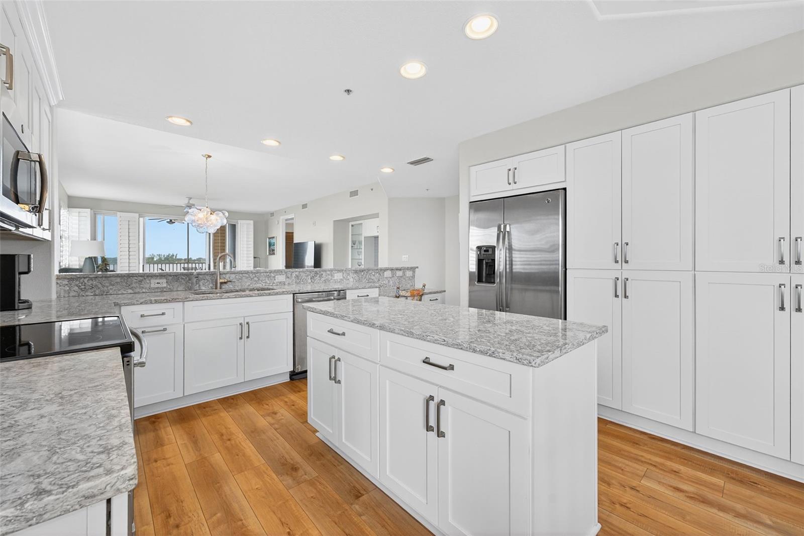 BAYPOINTE VISTA 1 - Residential