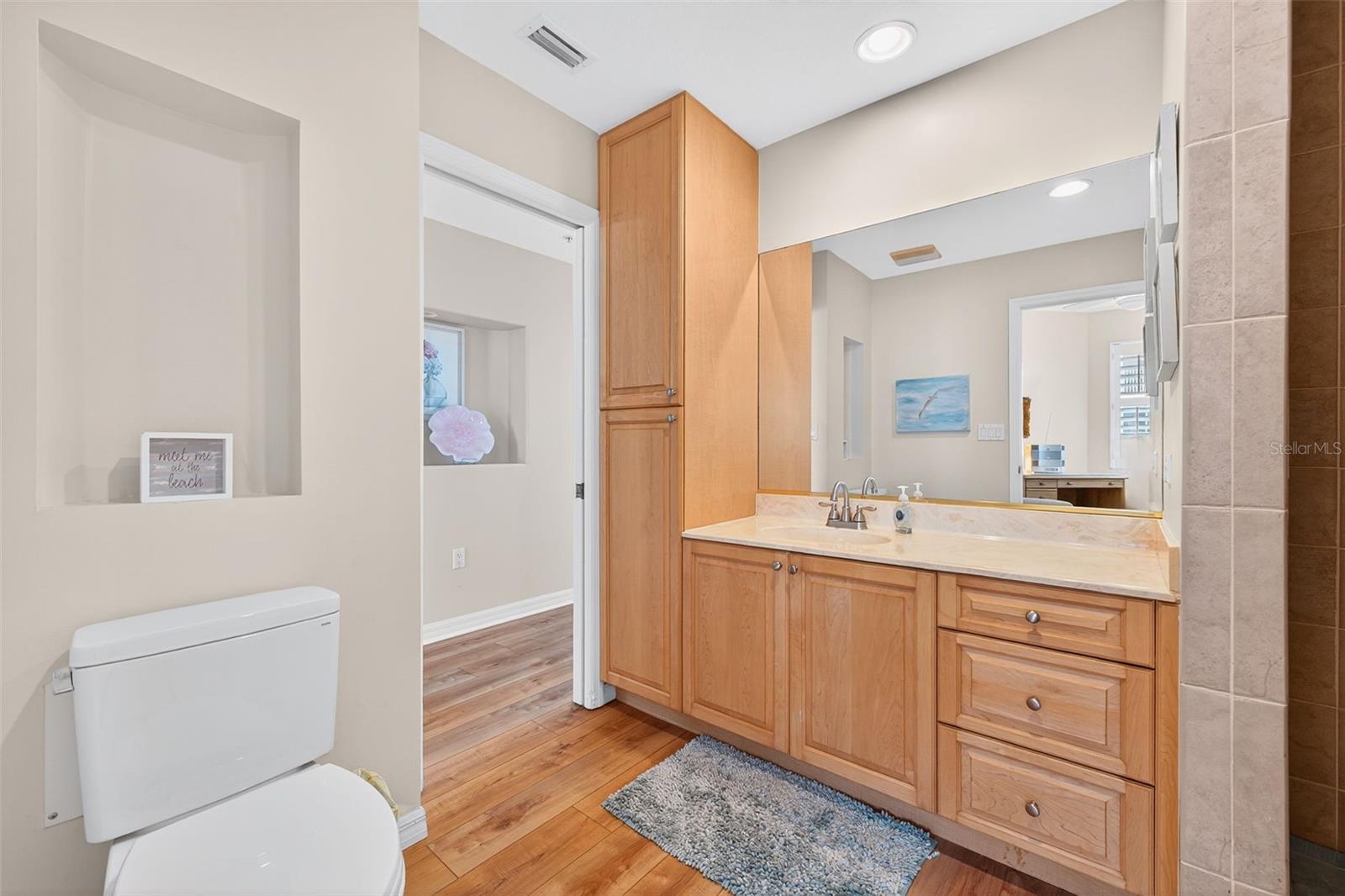 BAYPOINTE VISTA 1 - Residential