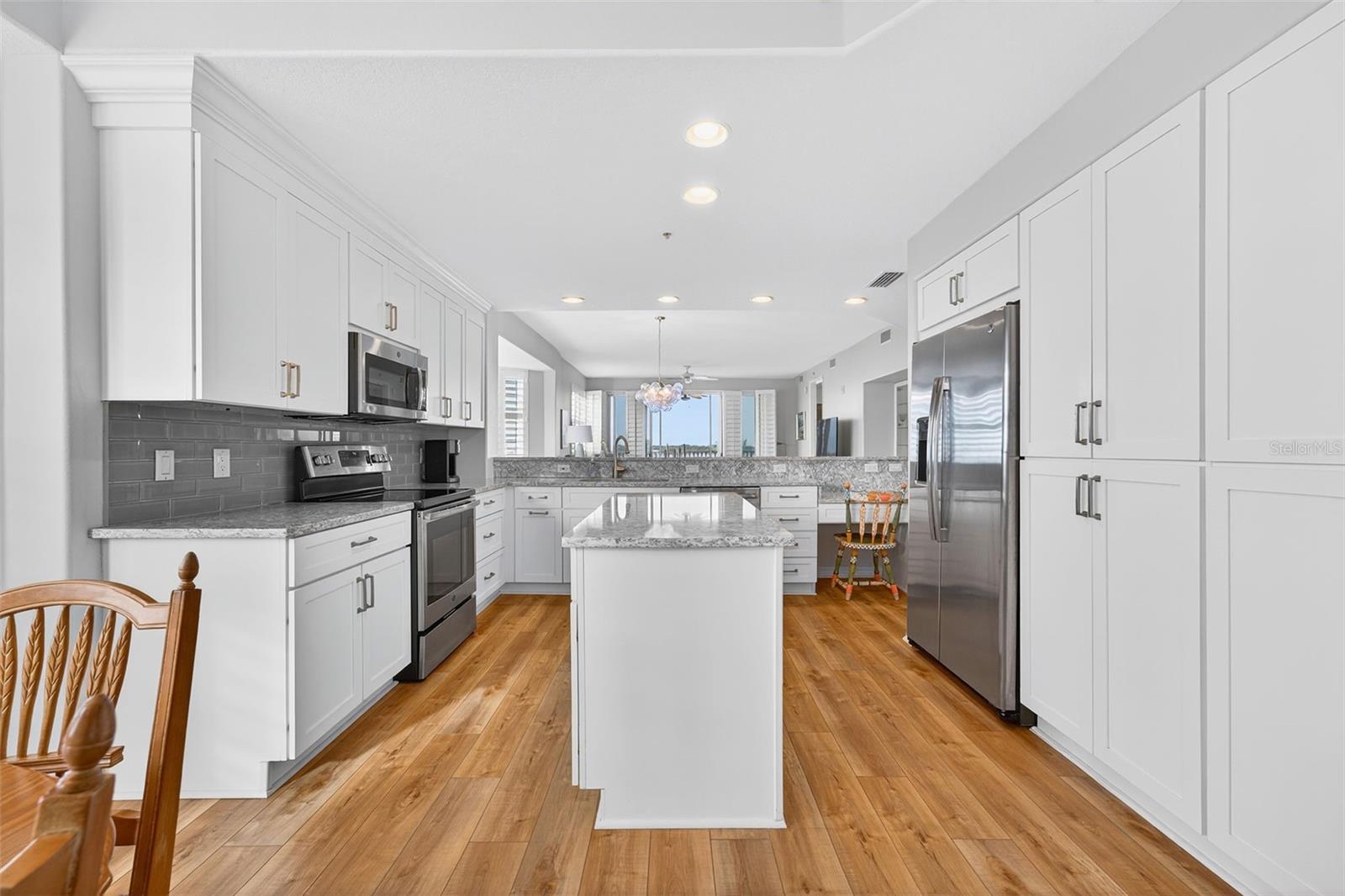 BAYPOINTE VISTA 1 - Residential
