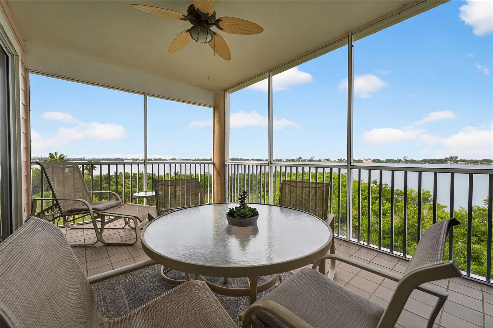 BAYPOINTE VISTA 1 - Residential