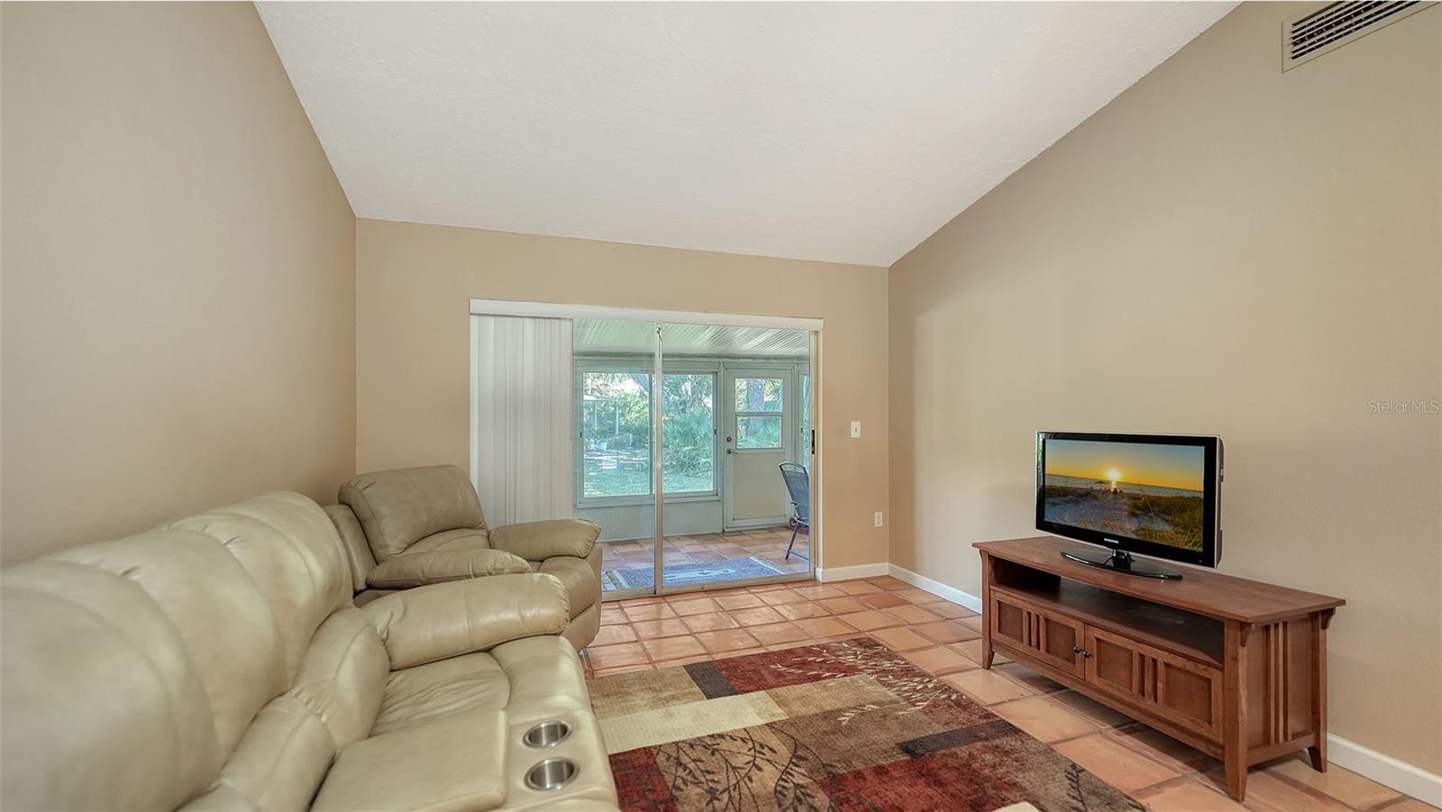 JEFFERSON PINES II - Residential