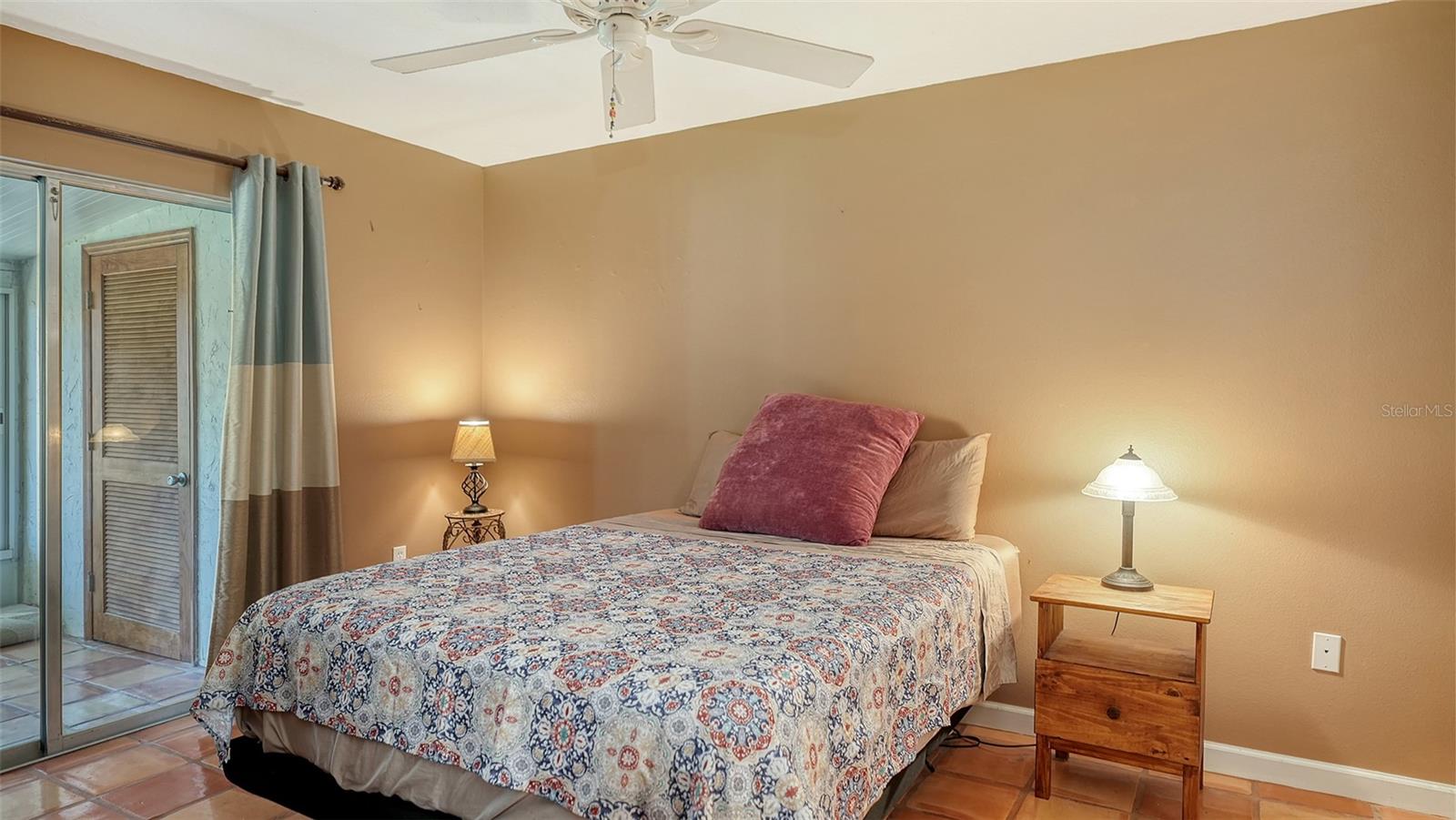 JEFFERSON PINES II - Residential