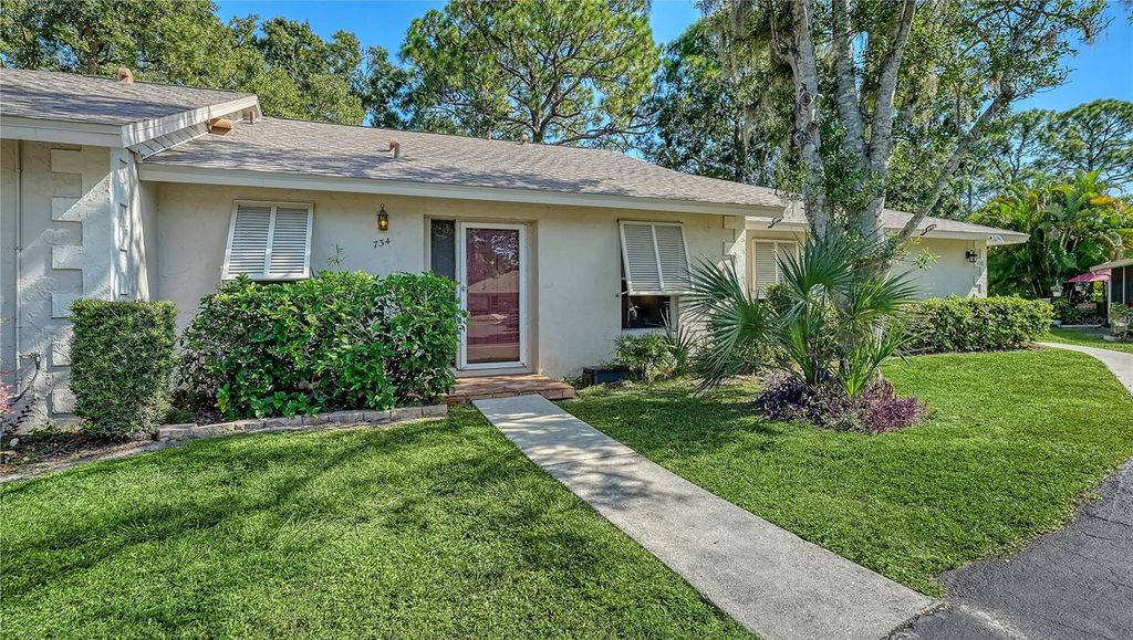Photo of 734 N Jefferson Avenue #734, Sarasota, FL 34237 (MLS # A4668674)