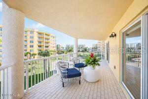 HARBOUR VILLAGE CONDO - Residential