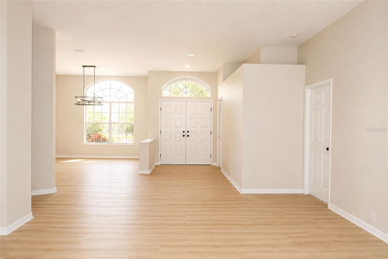 17316 HIALEAH DRIVE