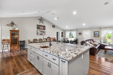Tiny photo for 25214 Black Bear Lane, Eustis, FL 32736 (MLS # G5105473)