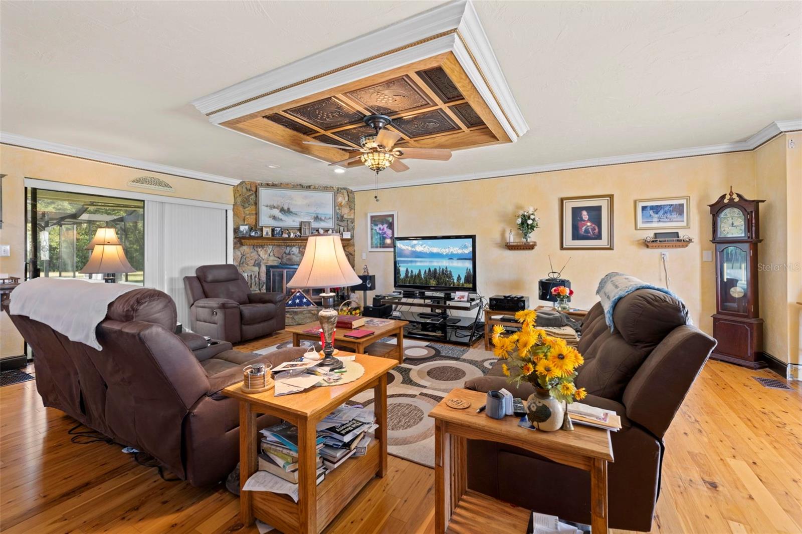 ACREAGE - Residential