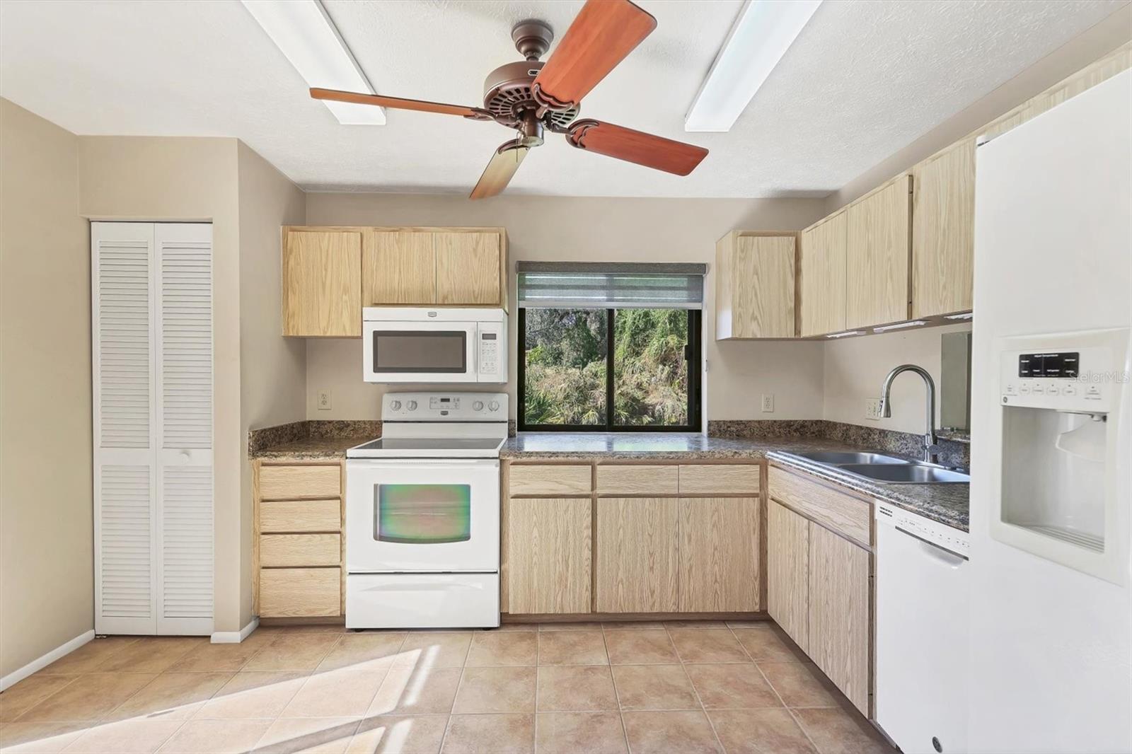 THE VILLAS AT WILD OAK BAY IV - Residential