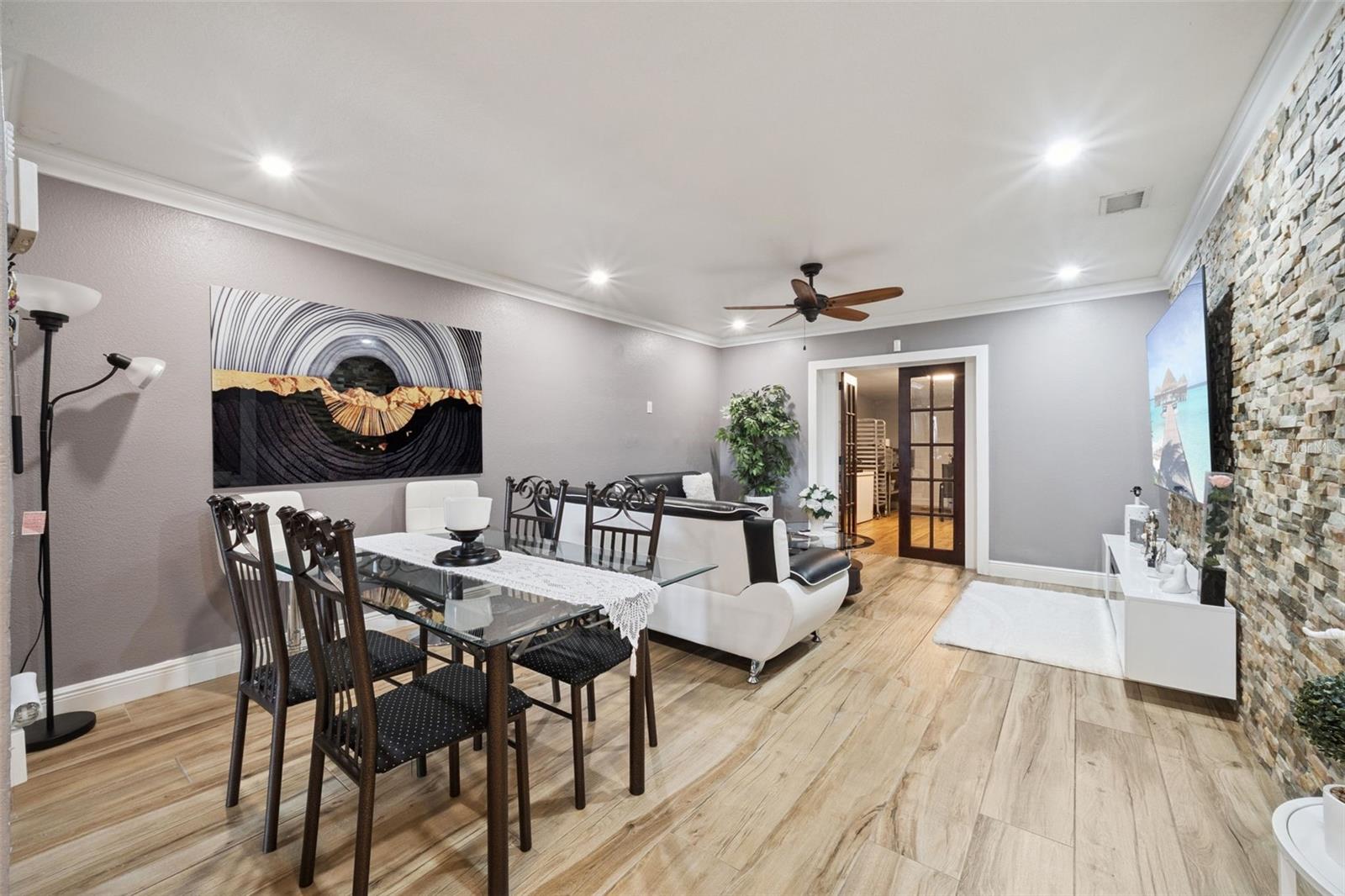 MEADOW COVE - Residential