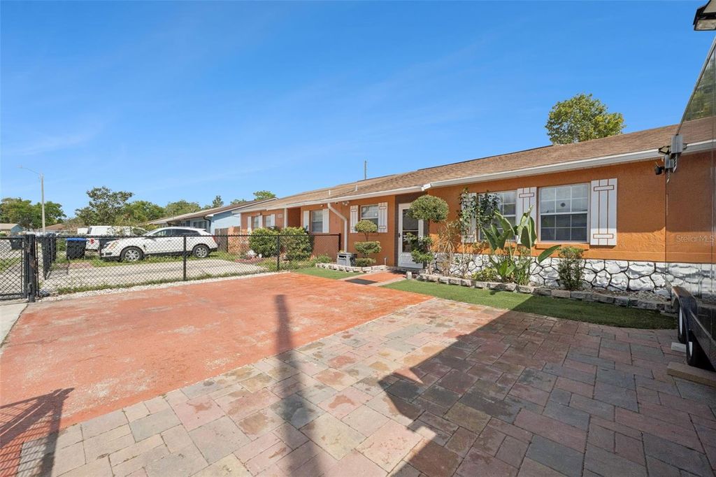 Photo of 6837 Edgefield Lane, Orlando, FL 32822 (MLS # O6396771)