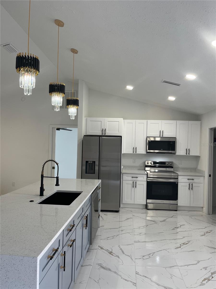 SPRING HILL - Residential