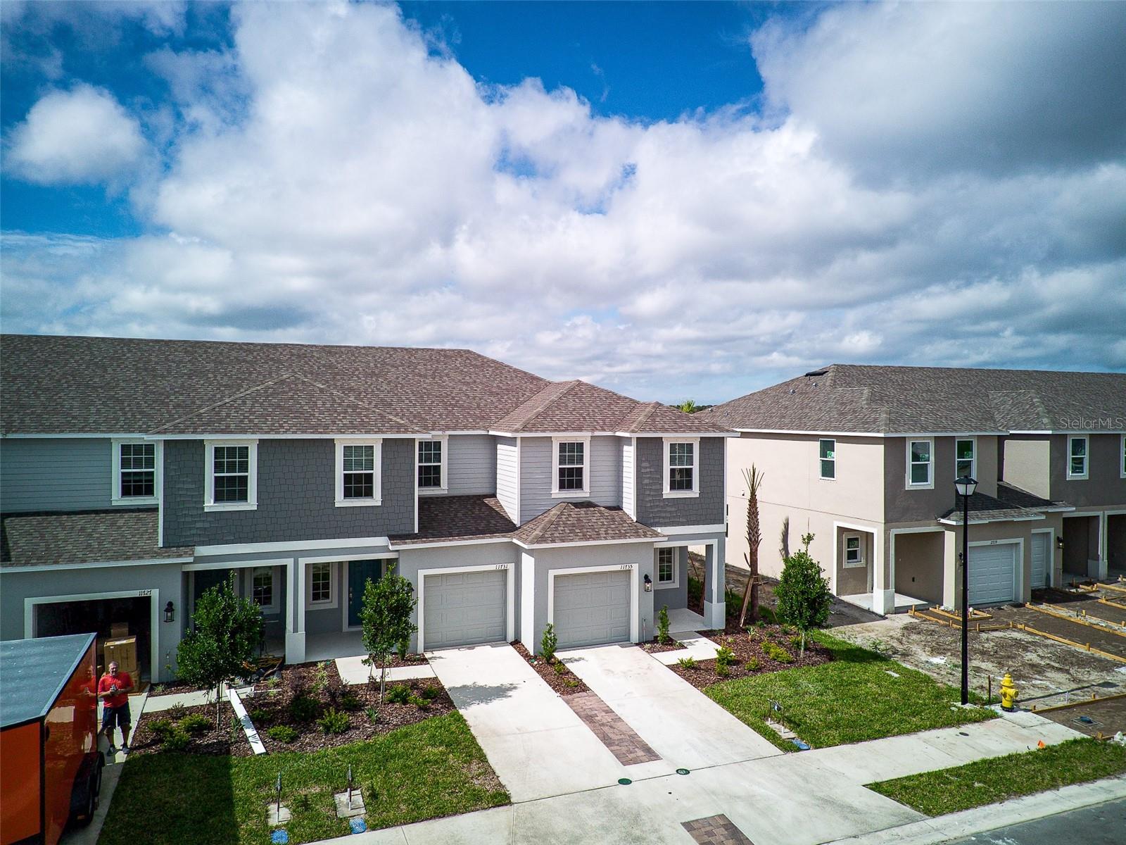 ARTISAN LAKES EDGESTONE NORTH PH I & II - Residential Lease