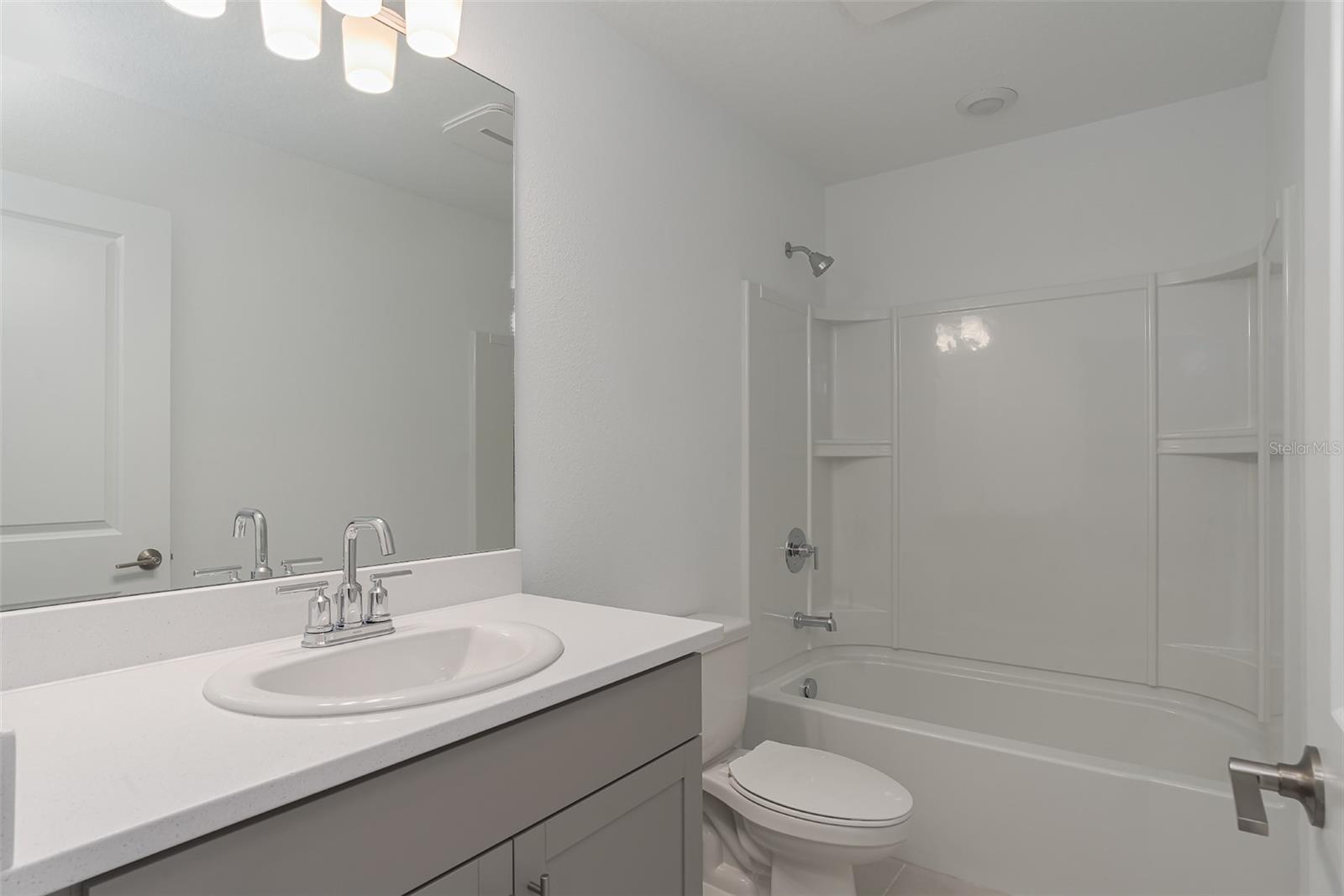 ARTISAN LAKES EDGESTONE NORTH PH I & II - Residential Lease