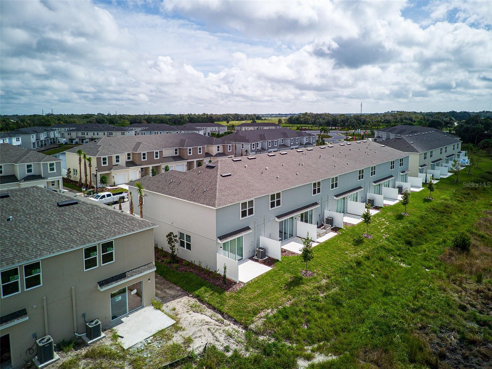 ARTISAN LAKES EDGESTONE NORTH PH I & II - Residential Lease