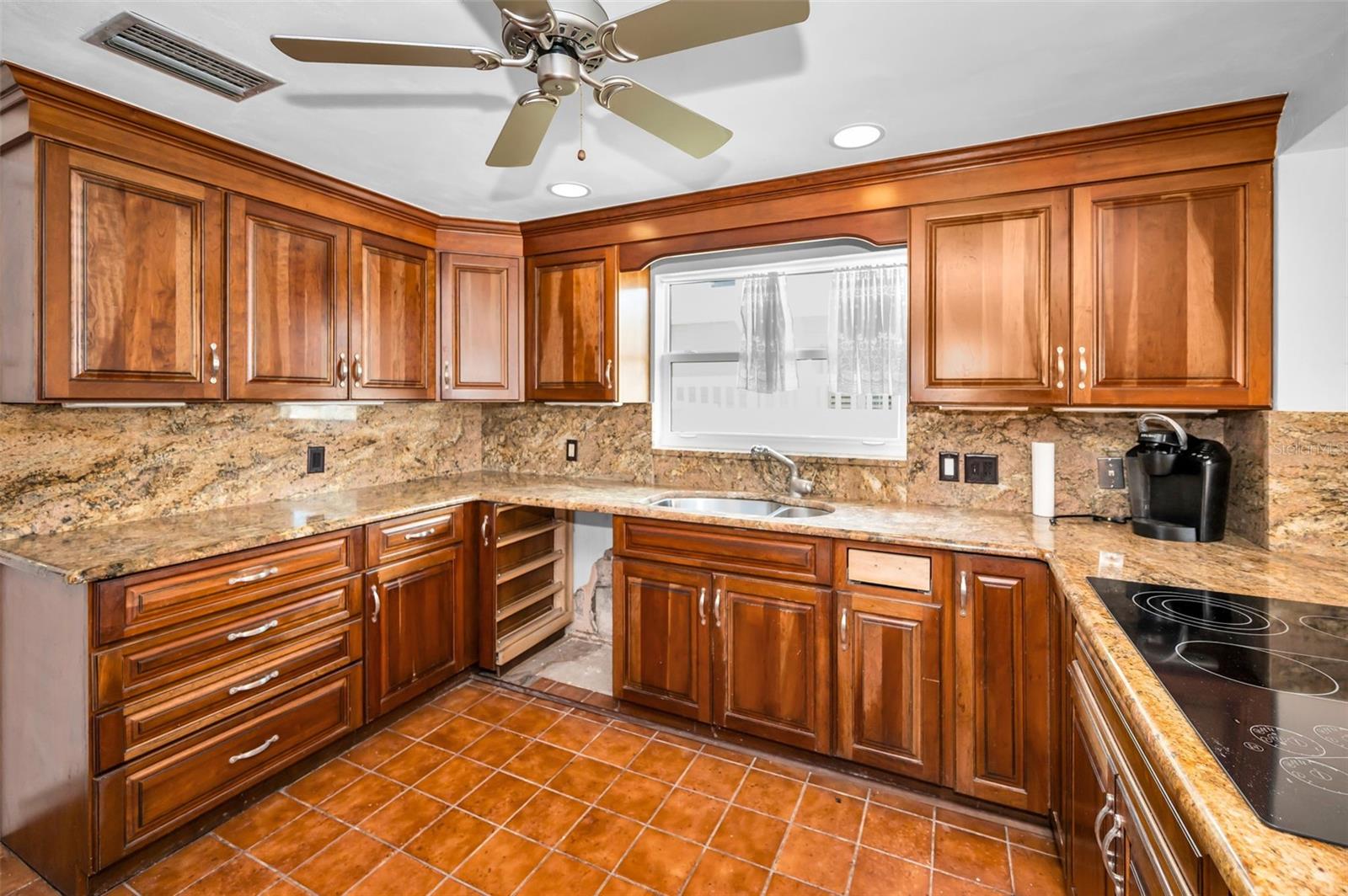 REDINGTON BEACH HOMES 7TH ADD - Residential