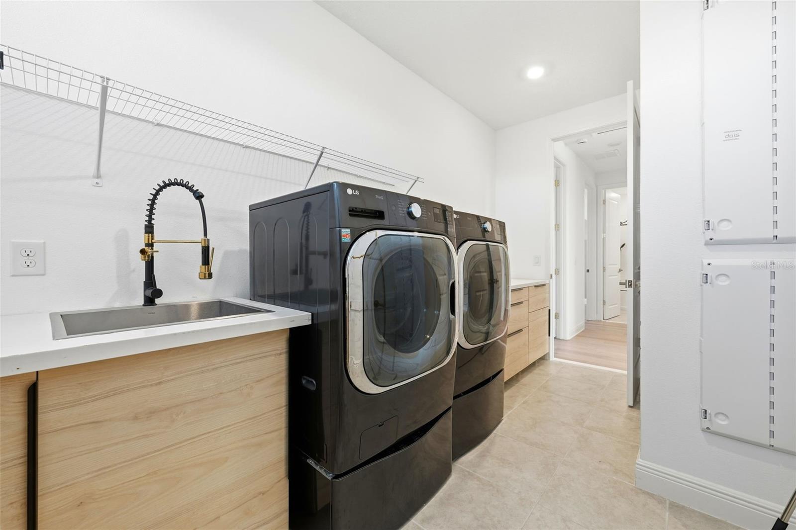 POITRAS EAST N-7 - Residential