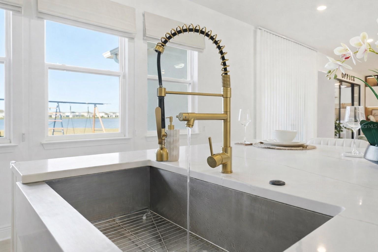 POITRAS EAST N-7 - Residential