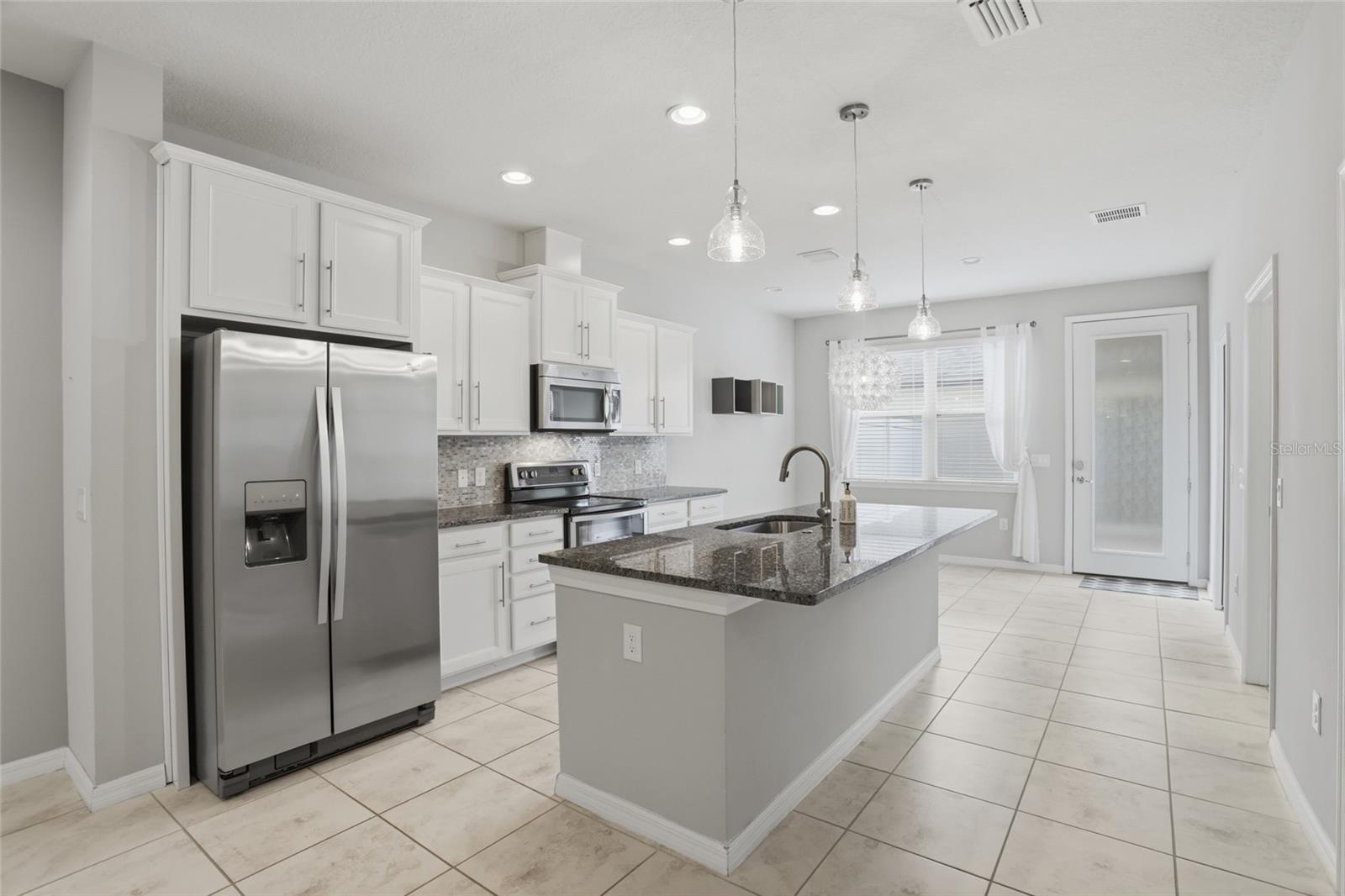 LAKEVIEW POINTE/HORIZON WEST P - Residential