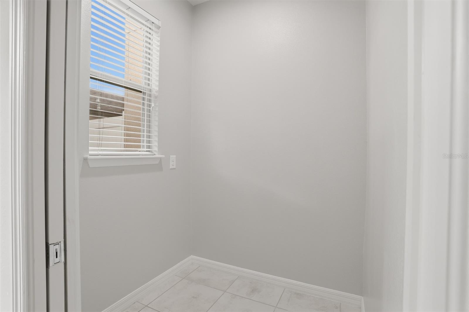 LAKEVIEW POINTE/HORIZON WEST P - Residential