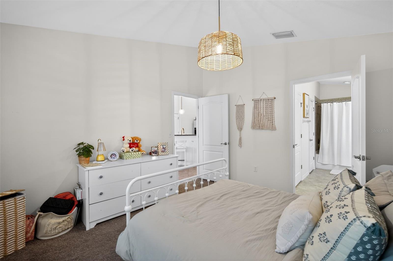 SCHOONER COVE A CONDO PH 17 - Residential Lease