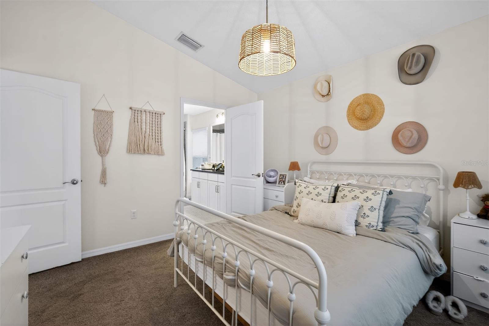 SCHOONER COVE A CONDO PH 17 - Residential Lease