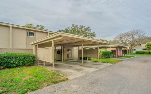 8622 CATTAIL DRIVE 152 TEMPLE TERRACE FL 33637